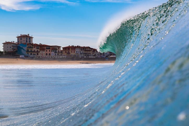 Vague de surf à La Gravière, Hossegor